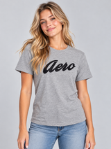 Camiseta Para Mujer Aero Graphic Level 2 Light Heather Grey 7064