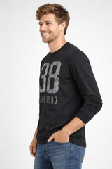 Buzo Para Hombre Aero Guys Popover Crew Neck Dark Black 2189