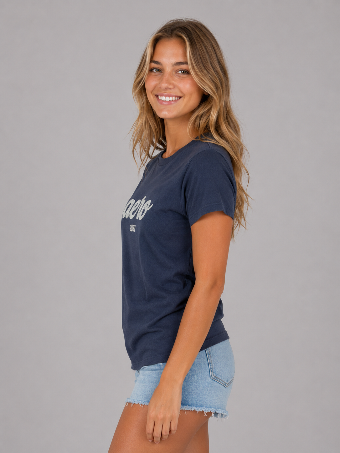 Camiseta Para Mujer Aero Graphic Level 2 Cadet Navy